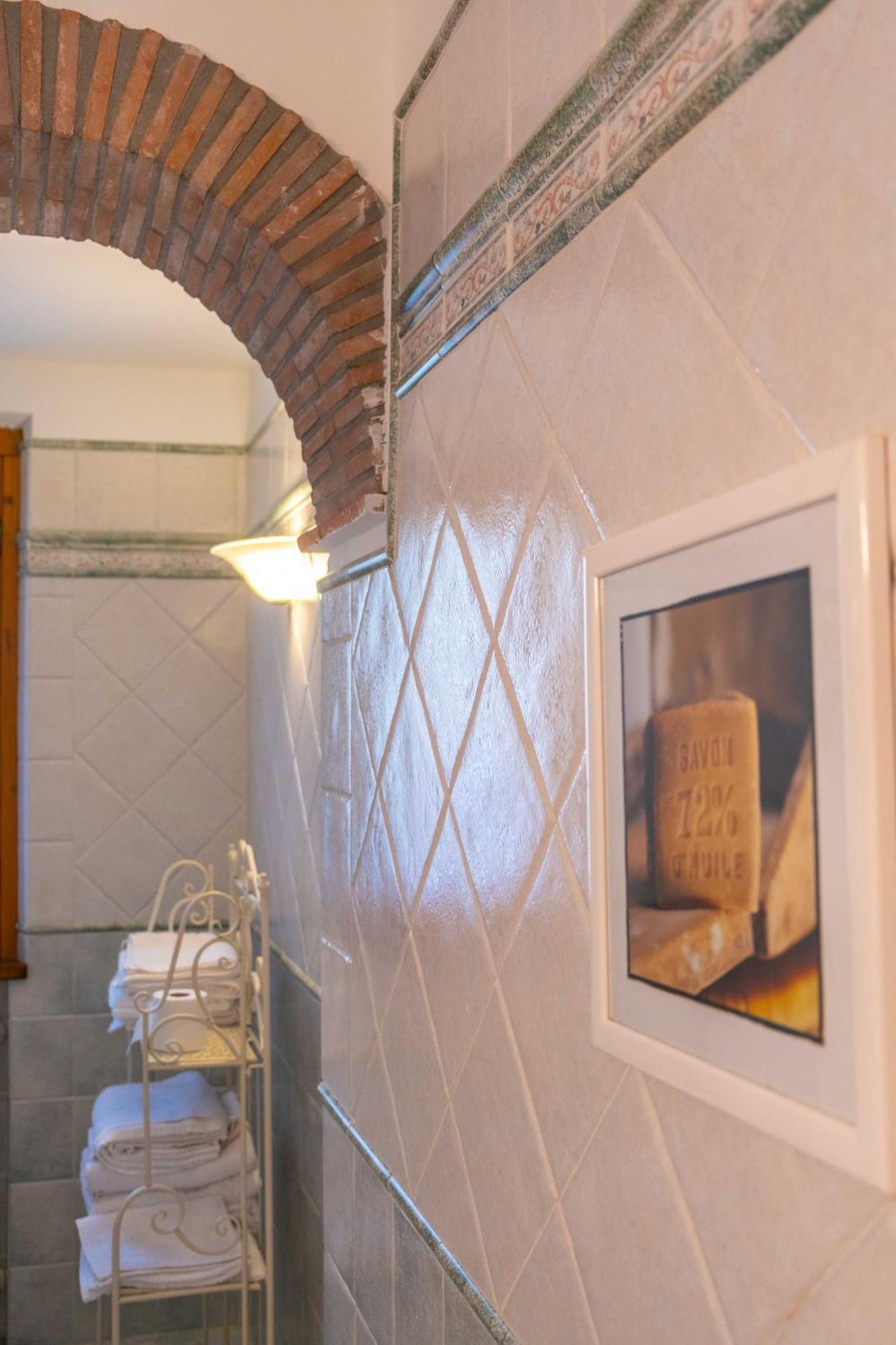 Massa e Cozzile Agriturismo Irto Colle מראה חיצוני תמונה